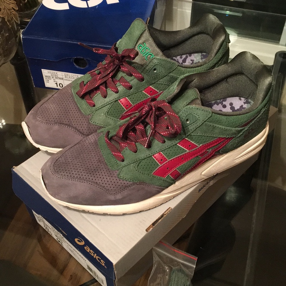 Asics Gel Saga "Christmas Tree"